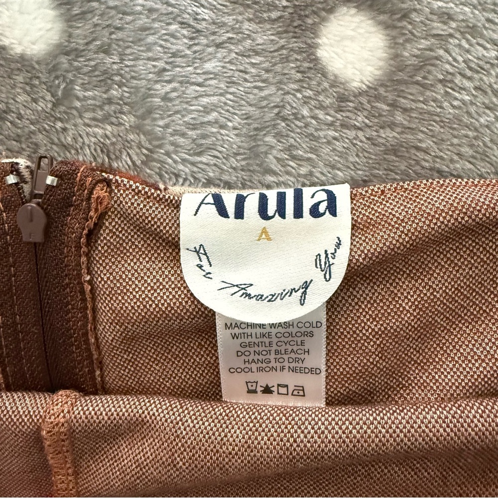 Arula Mini Skort in Brown and Cream - Picture 3 of 4